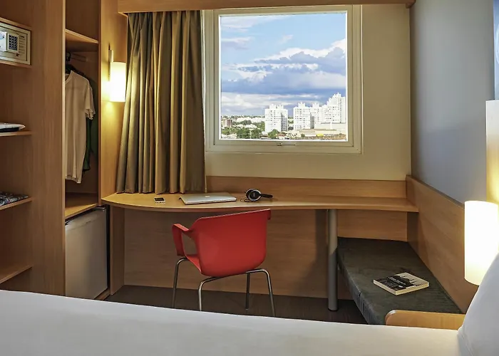 Ibis Londrina ShoppingHotel Em